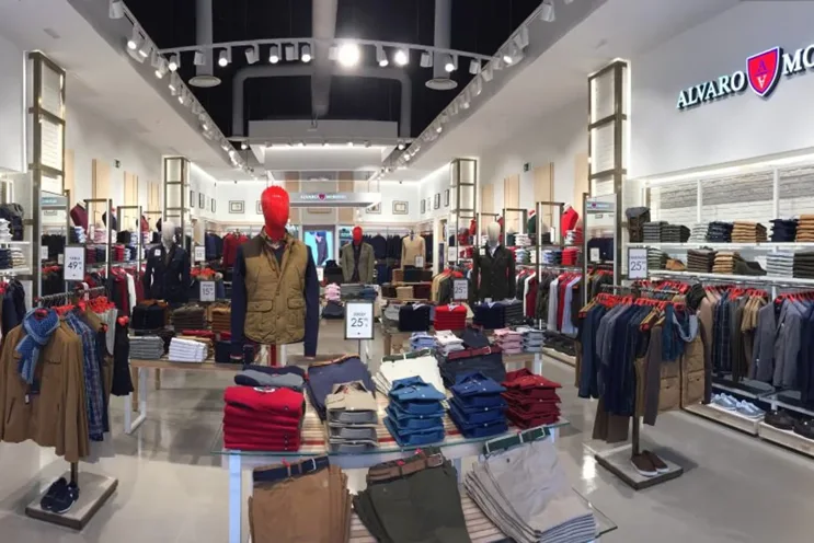 Neteja final d'obra en local comercial